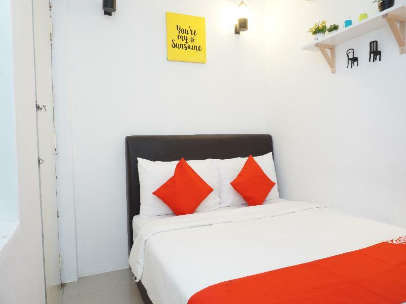 קואלה לומפור Summer House Bed & Cafe מראה חיצוני תמונה