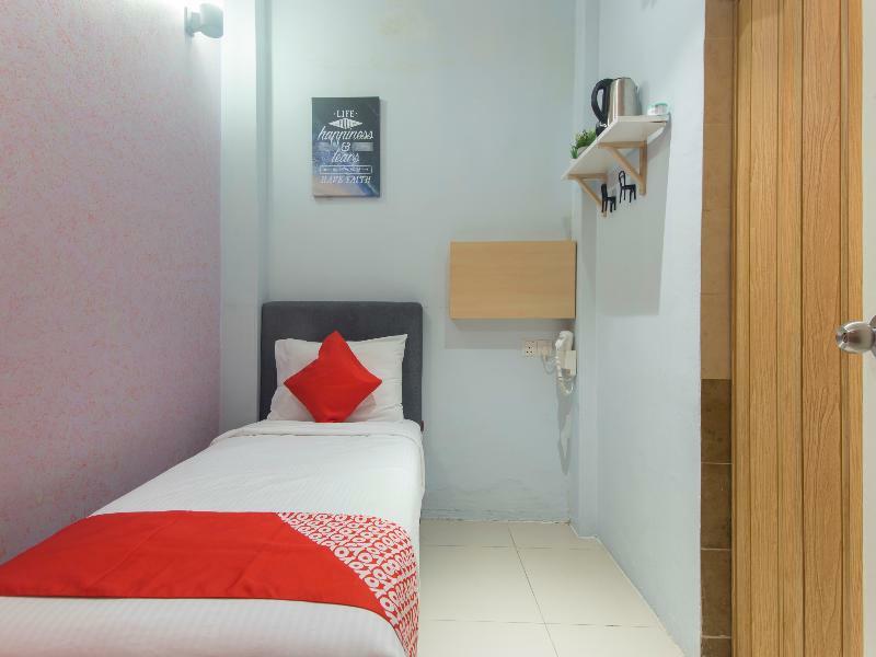 קואלה לומפור Summer House Bed & Cafe מראה חיצוני תמונה